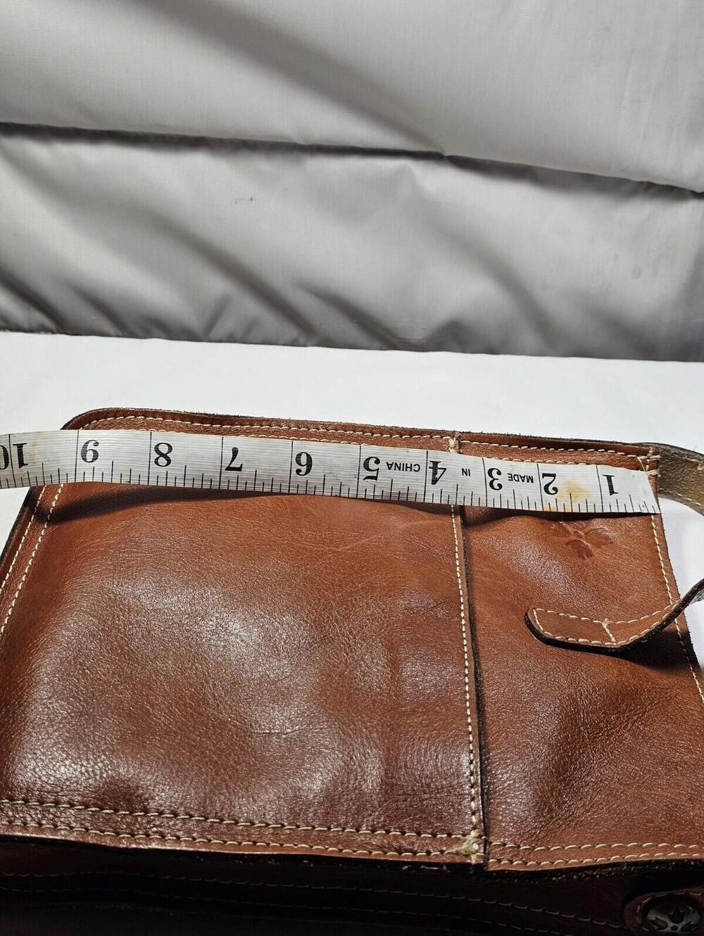 Patricia Nash Venezia Tan Italian Leather Pouch Slim Crossbody Bag P28801 - Picture 9 of 10